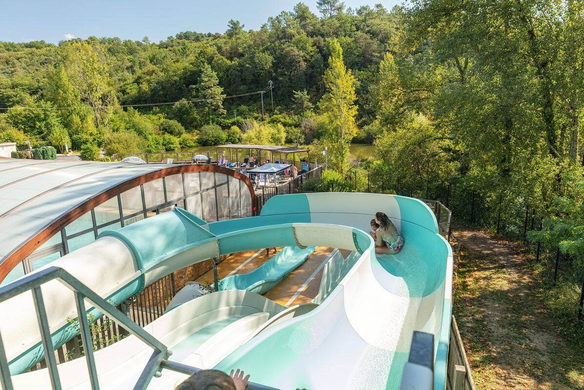 Campsite Le Val d'Ussel, France, Dordogne - Périgord, Proissans