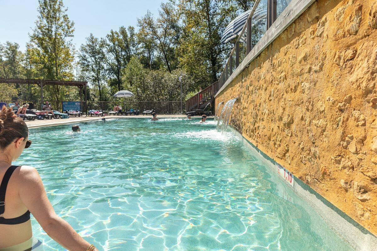 Campsite Le Val d'Ussel, France, Dordogne - Périgord, Proissans