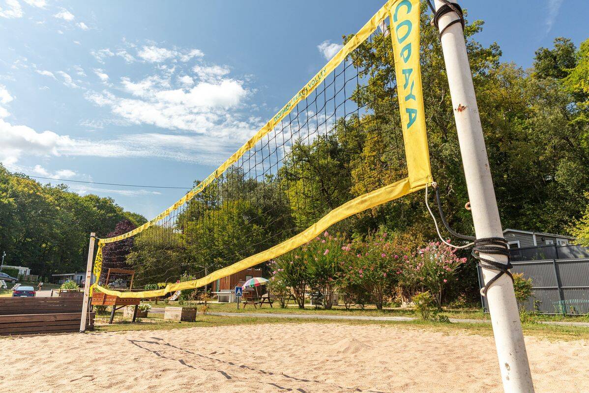 Campsite Le Val d'Ussel, France, Dordogne - Périgord, Proissans