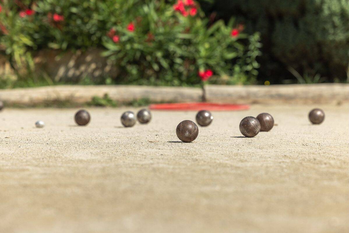 Campsite Le Val d'Ussel, France, Dordogne - Périgord, Proissans