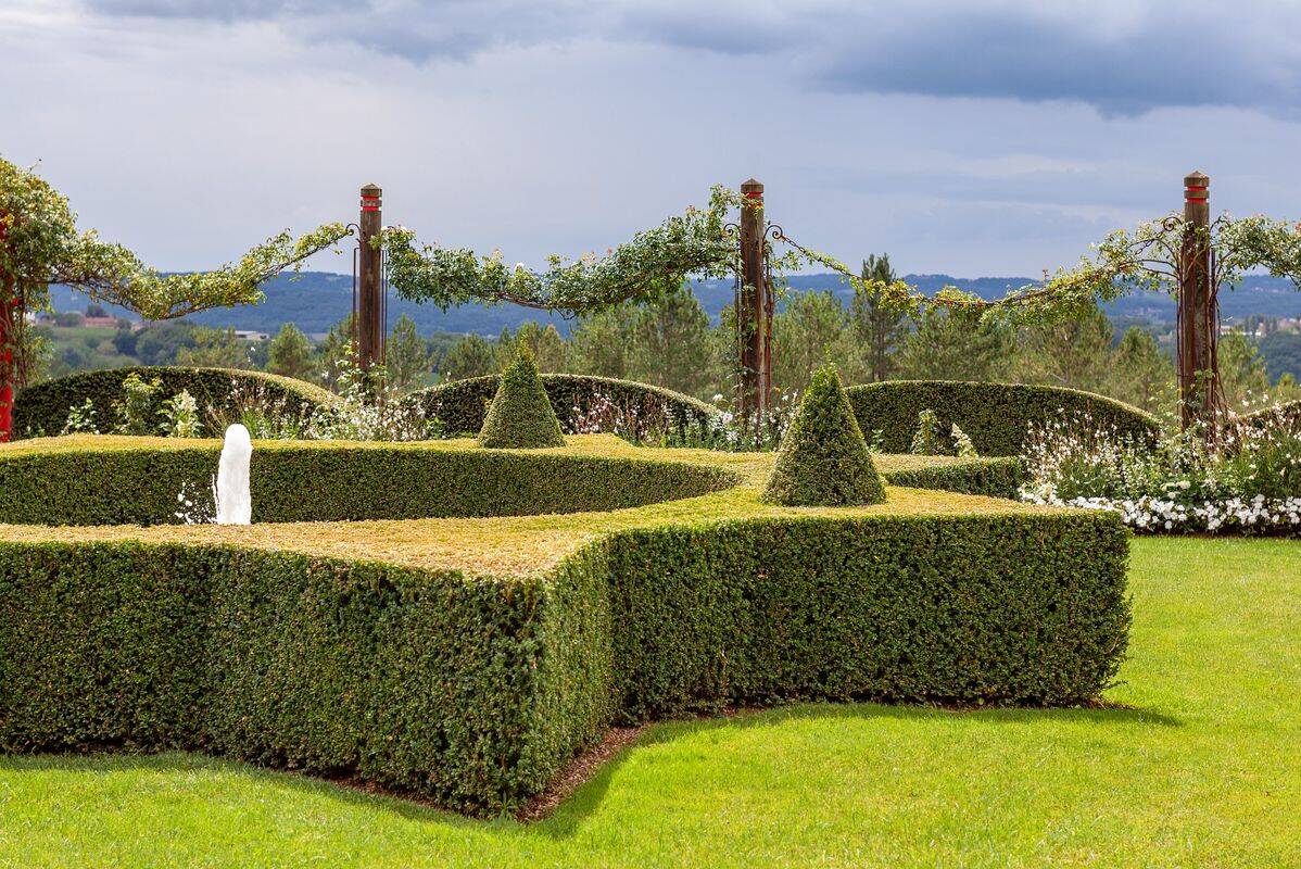 Campsite Le Val d'Ussel, France, Dordogne - Périgord, Proissans