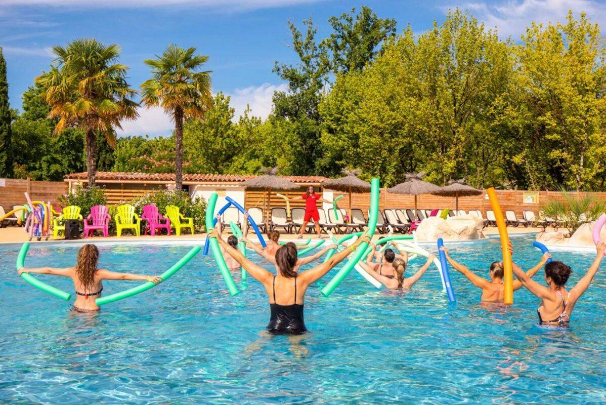 Campsite Château de Fonrives, France, Dordogne - Périgord