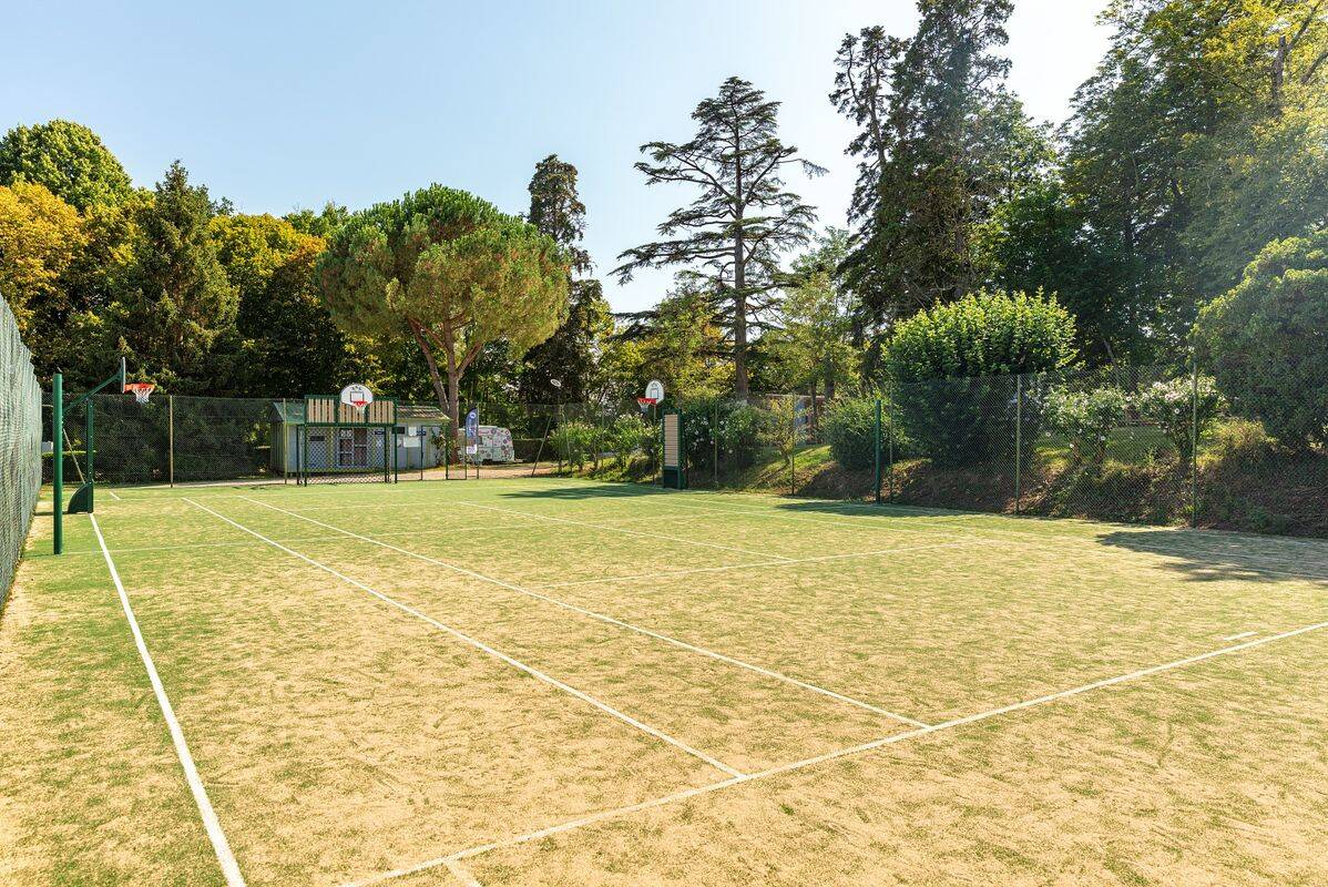 Campsite Château de Fonrives, France, Dordogne - Périgord