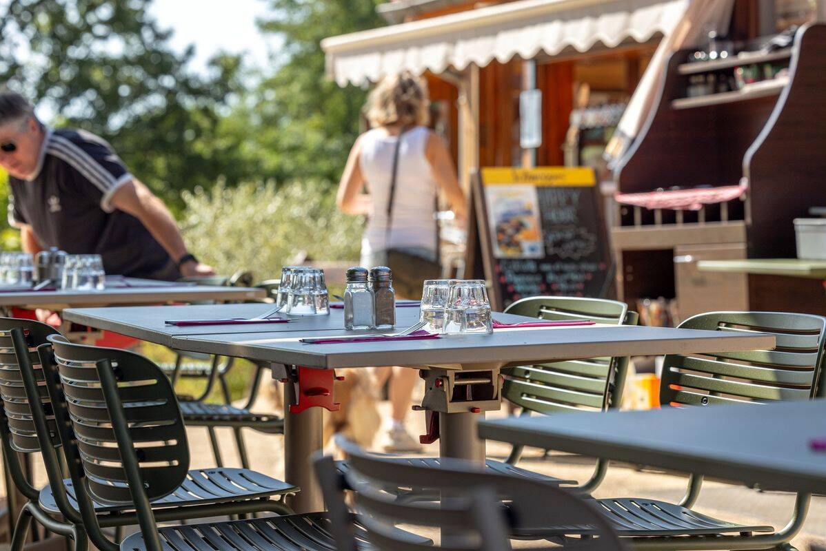 Campsite Les grottes de Roffy, France, Dordogne - Périgord