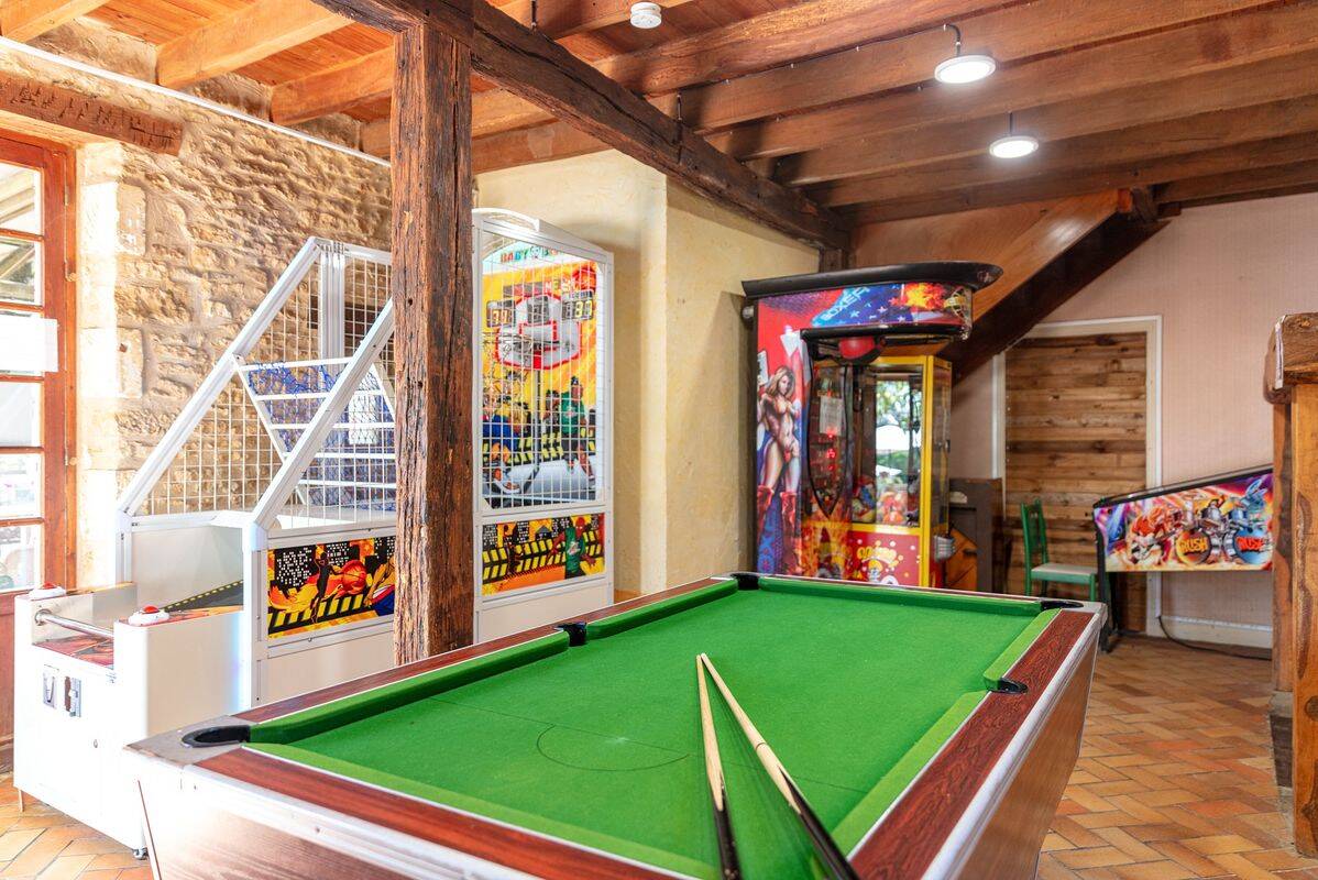 Campsite Les grottes de Roffy, France, Dordogne - Périgord