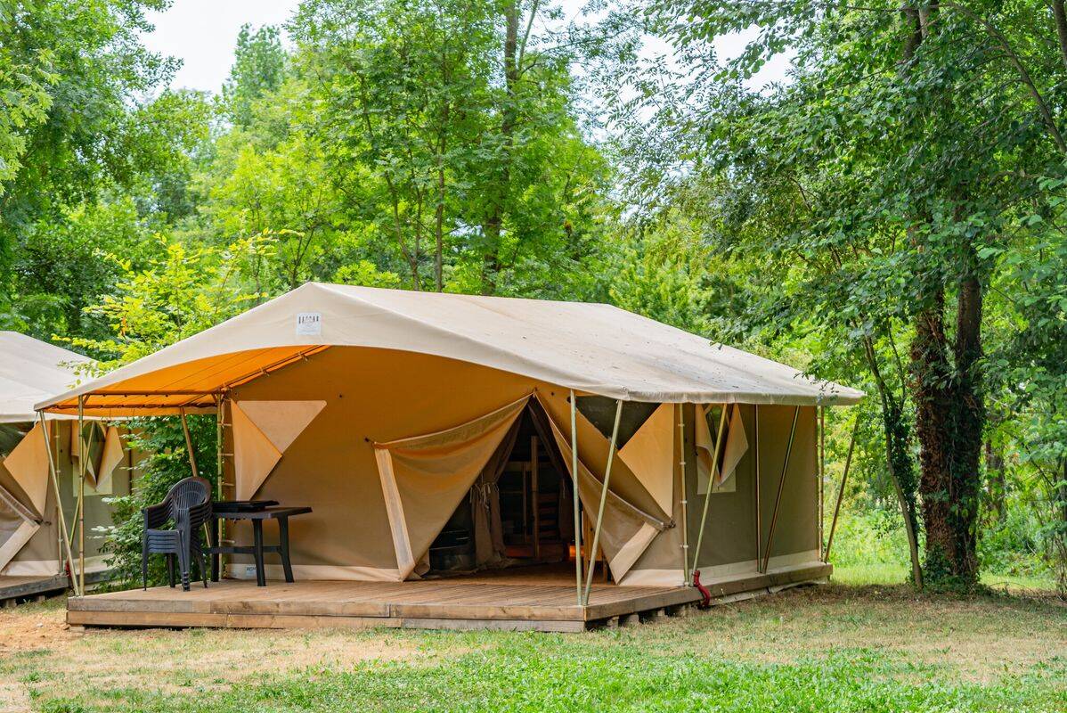 Camping Château de Galaure, France, Drôme, Châteauneuf-de-Galaure