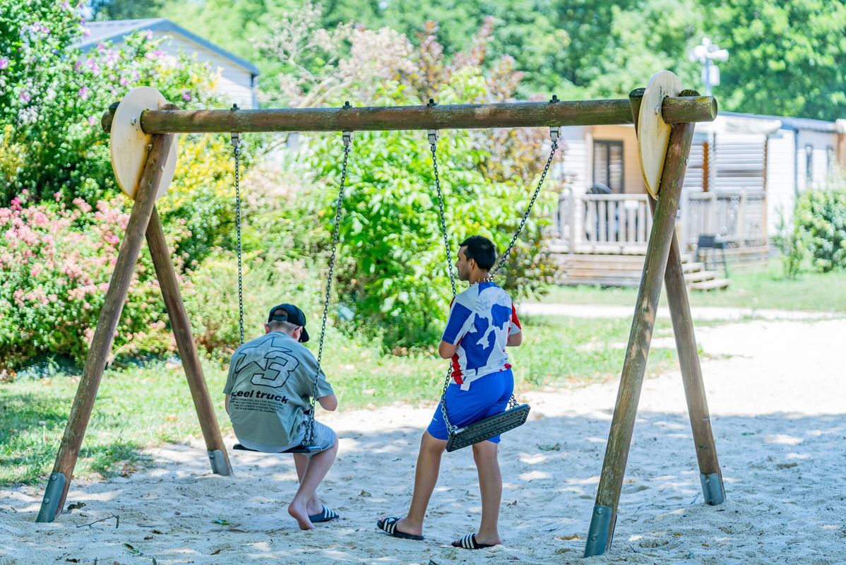 Camping Château de Galaure, France, Drôme, Châteauneuf-de-Galaure