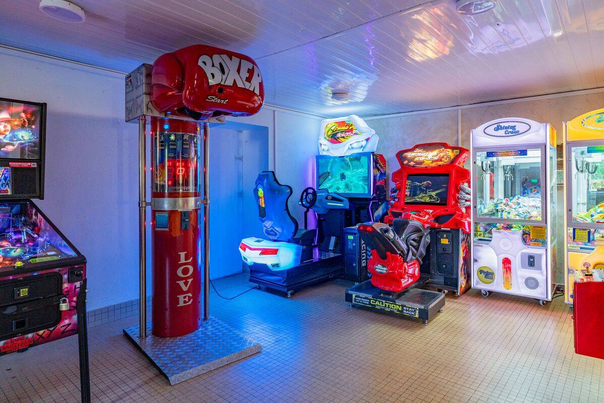 Campsite Val de Bonnal, France, Franche-Comté