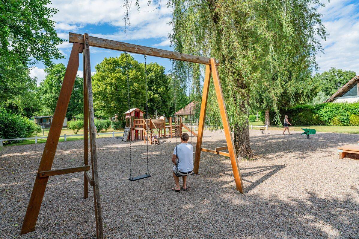 Campsite Val de Bonnal, France, Franche-Comté