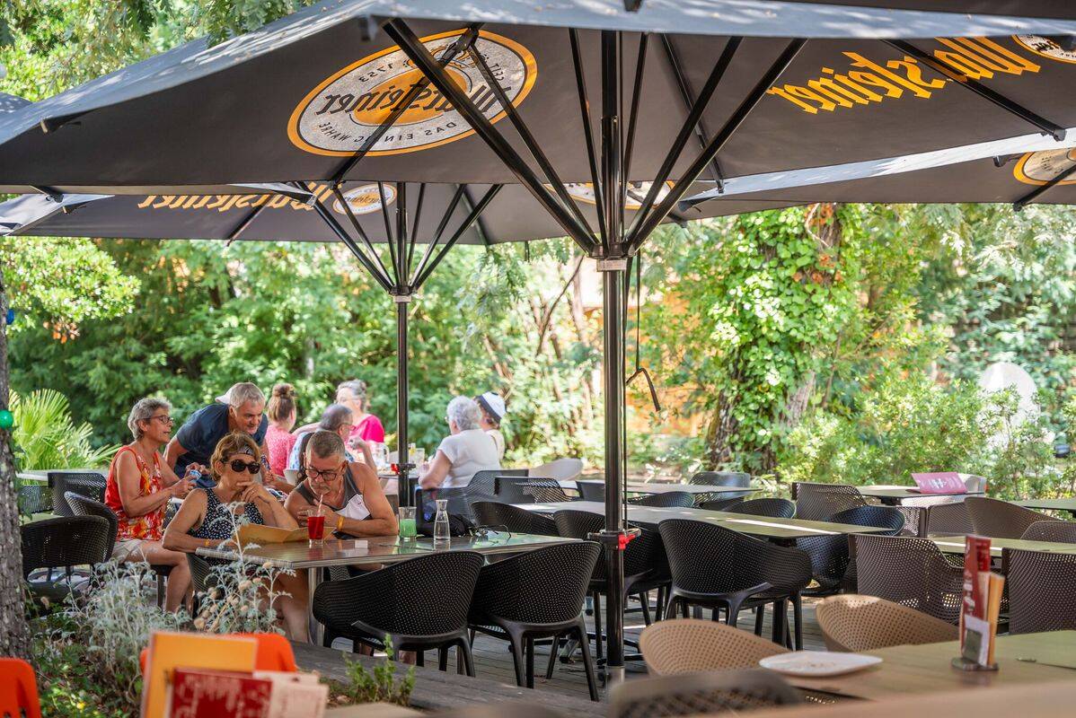 Camping Fontaine Vieille, Francia, Gironda