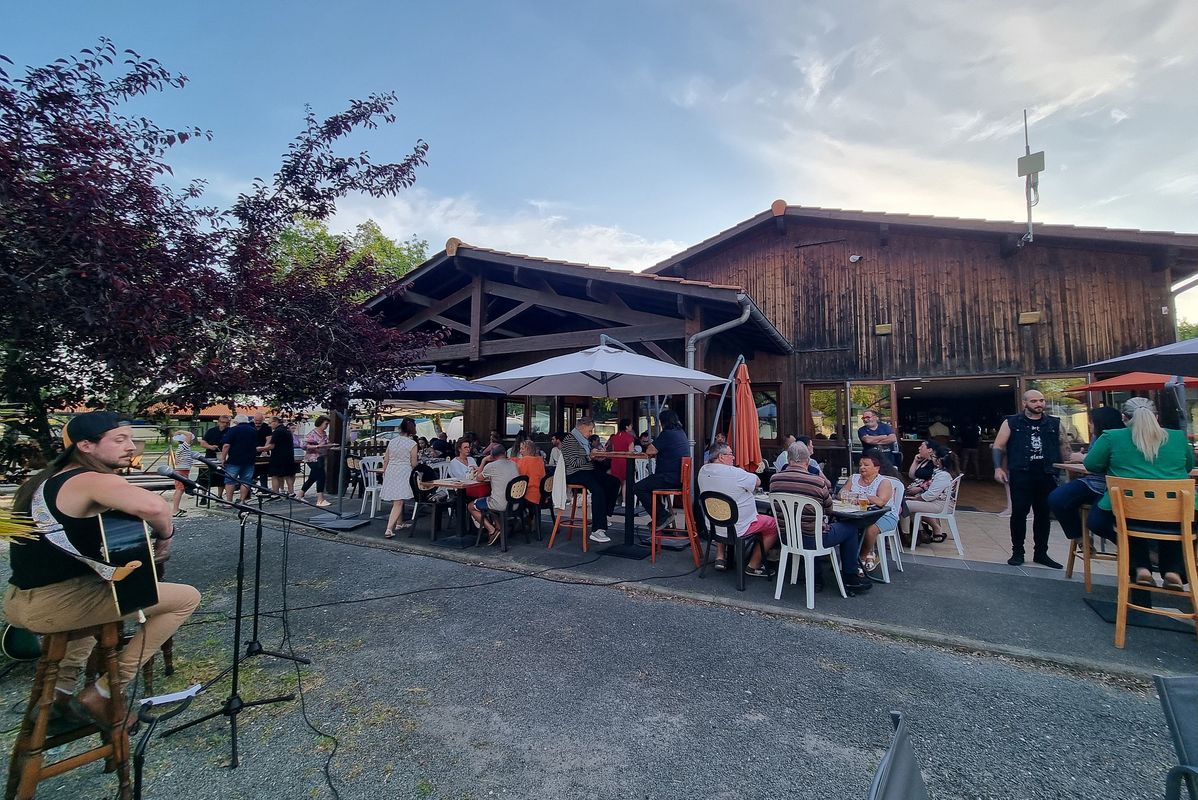 Camping Le Vieux Moulin, France, Gironde, Vensac