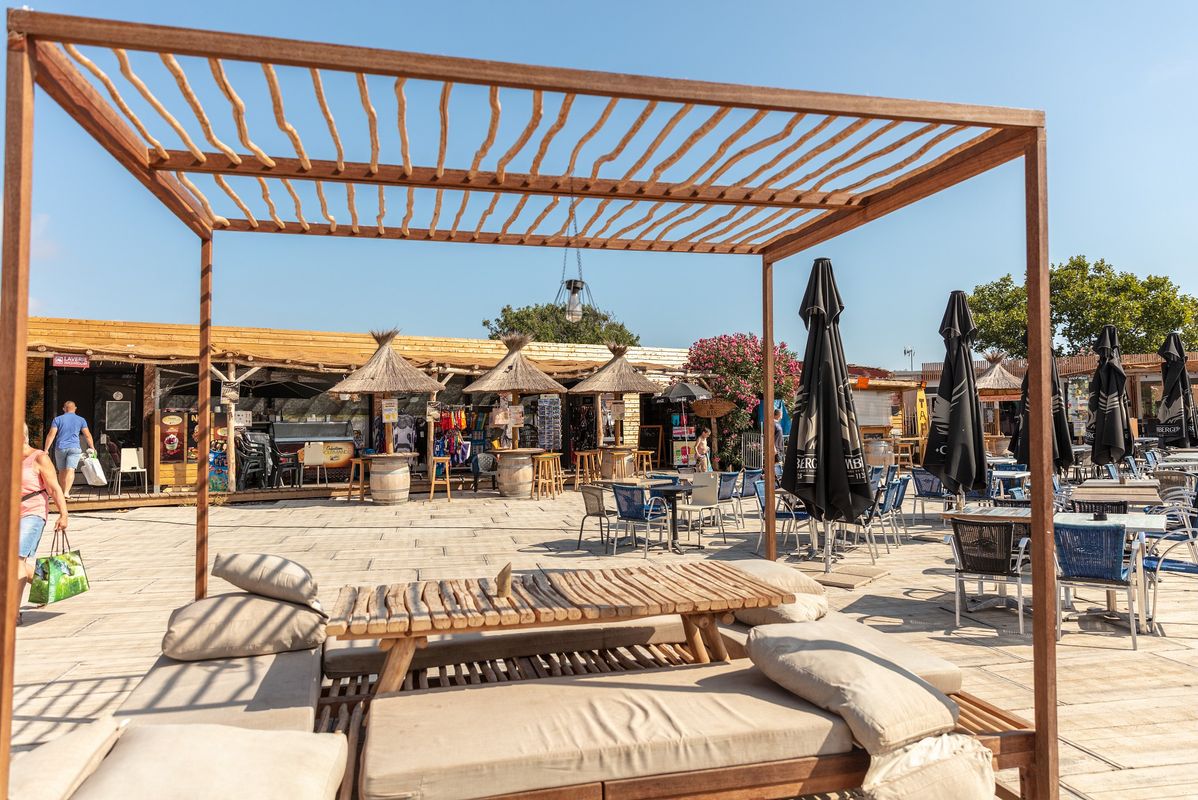 Camping Camping de la Clape Village - Cap D'Agde - Languedoc Roussillon ...