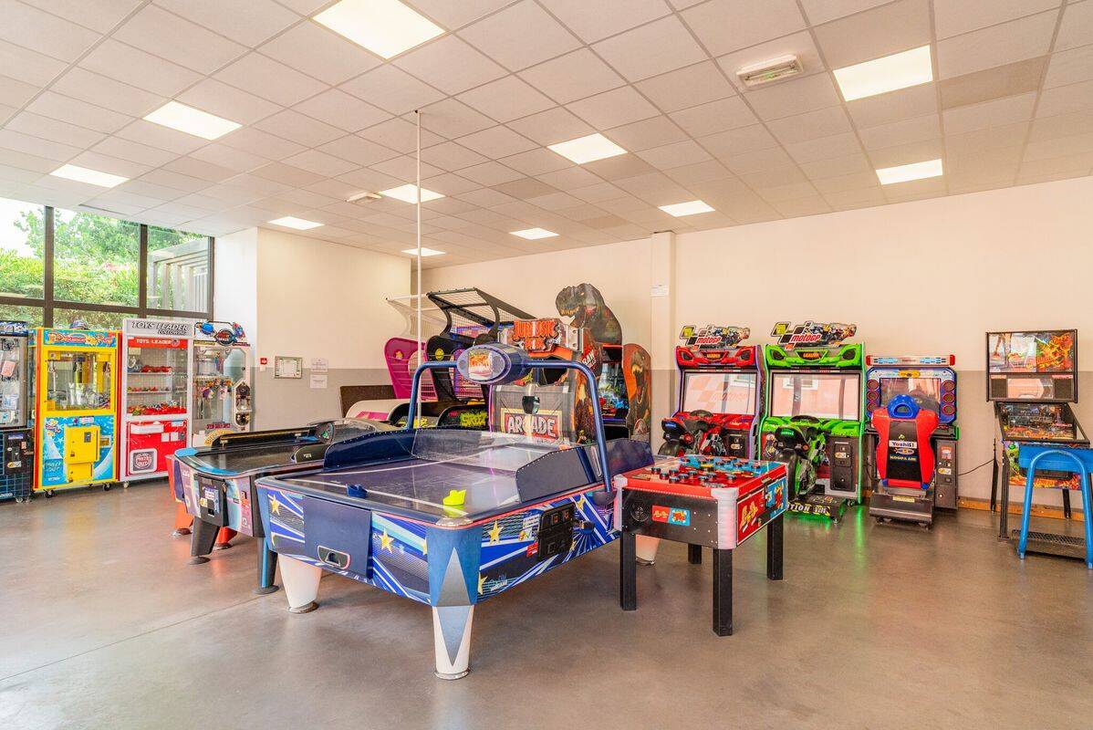 Campsite Les Méditerranées - Beach Garden, France, Languedoc Roussillon, Marseillan