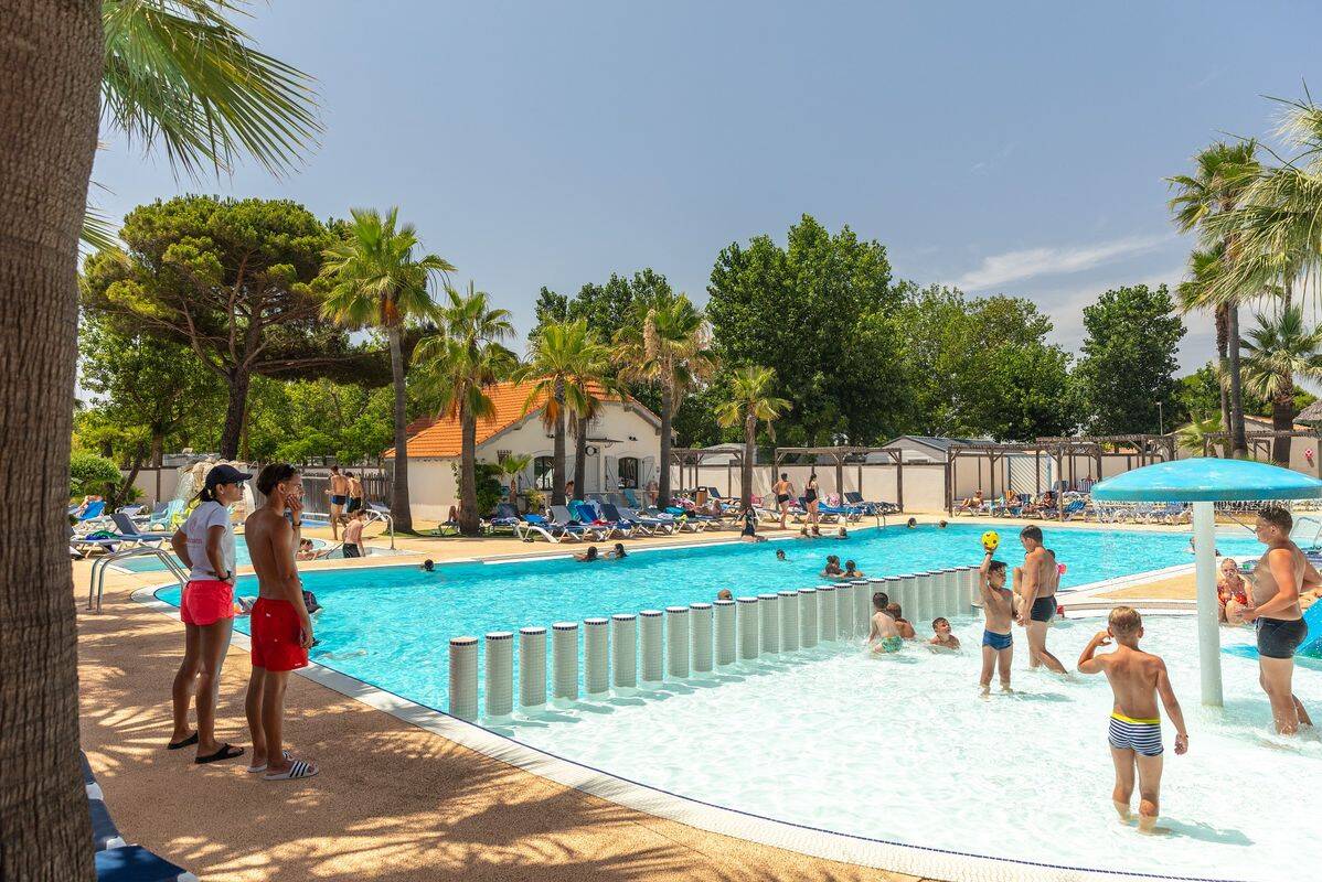 Campsite Les Méditerranées - Charlemagne, France, Languedoc Roussillon, Marseillan