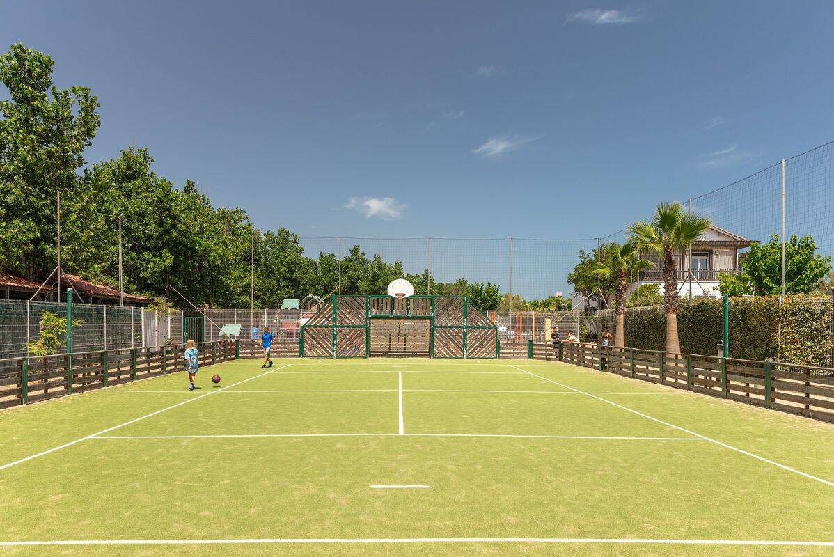 Campsite Les Méditerranées - Charlemagne, France, Languedoc Roussillon, Marseillan