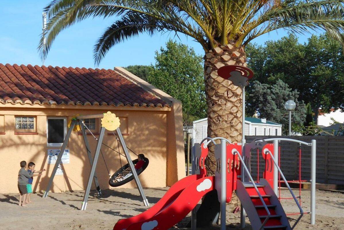 Campsite Camping Le Roussillon, France, Languedoc Roussillon