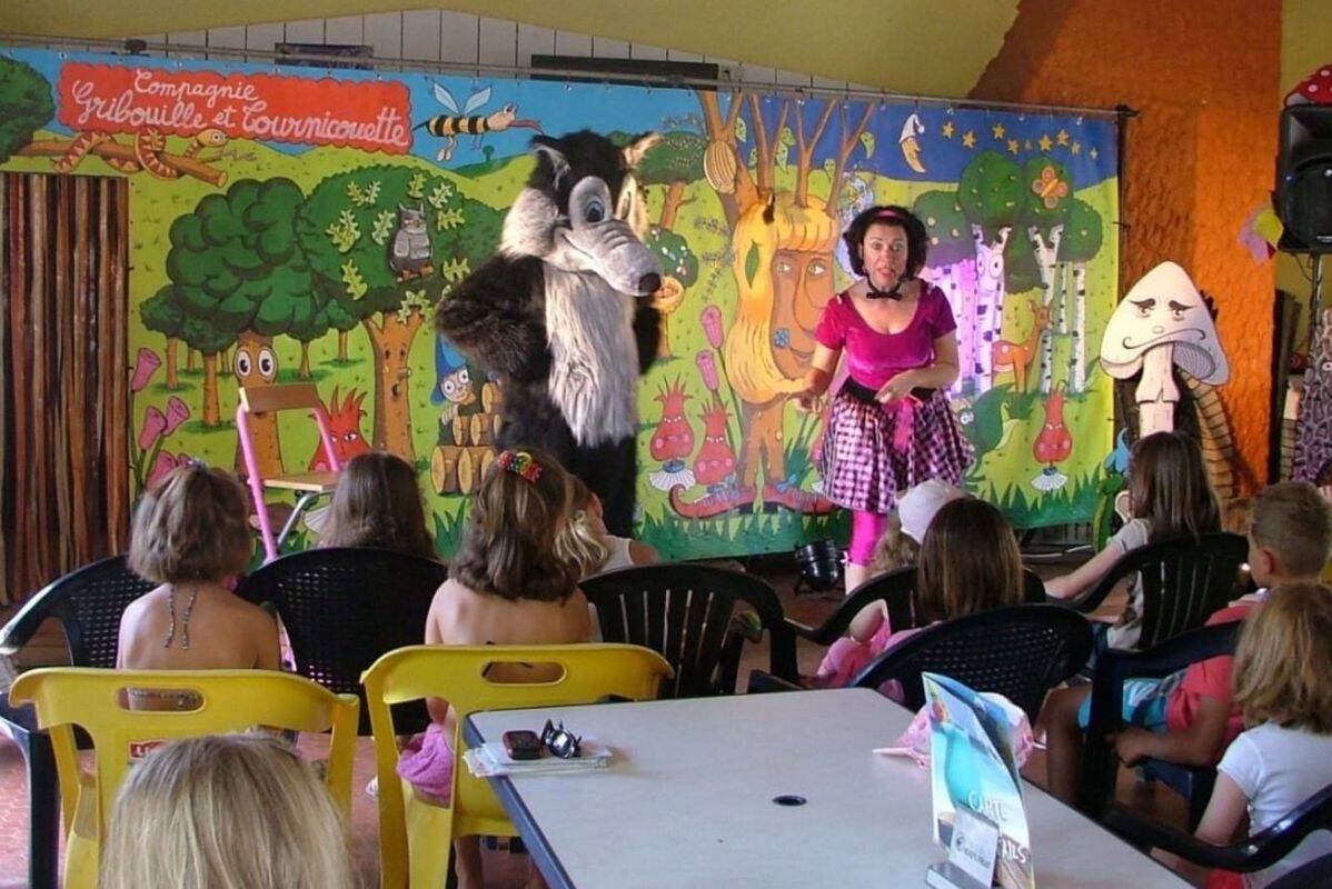 Campsite Camping Le Roussillon, France, Languedoc Roussillon