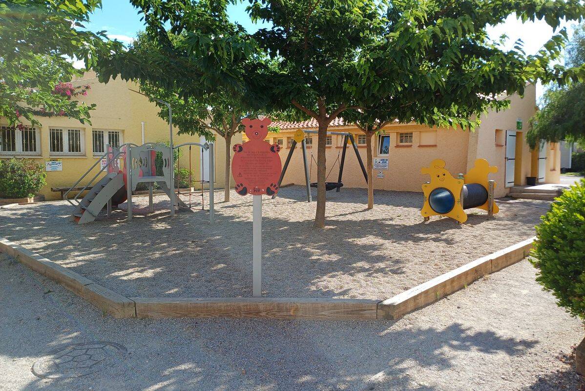 Campsite Camping Le Roussillon, France, Languedoc Roussillon