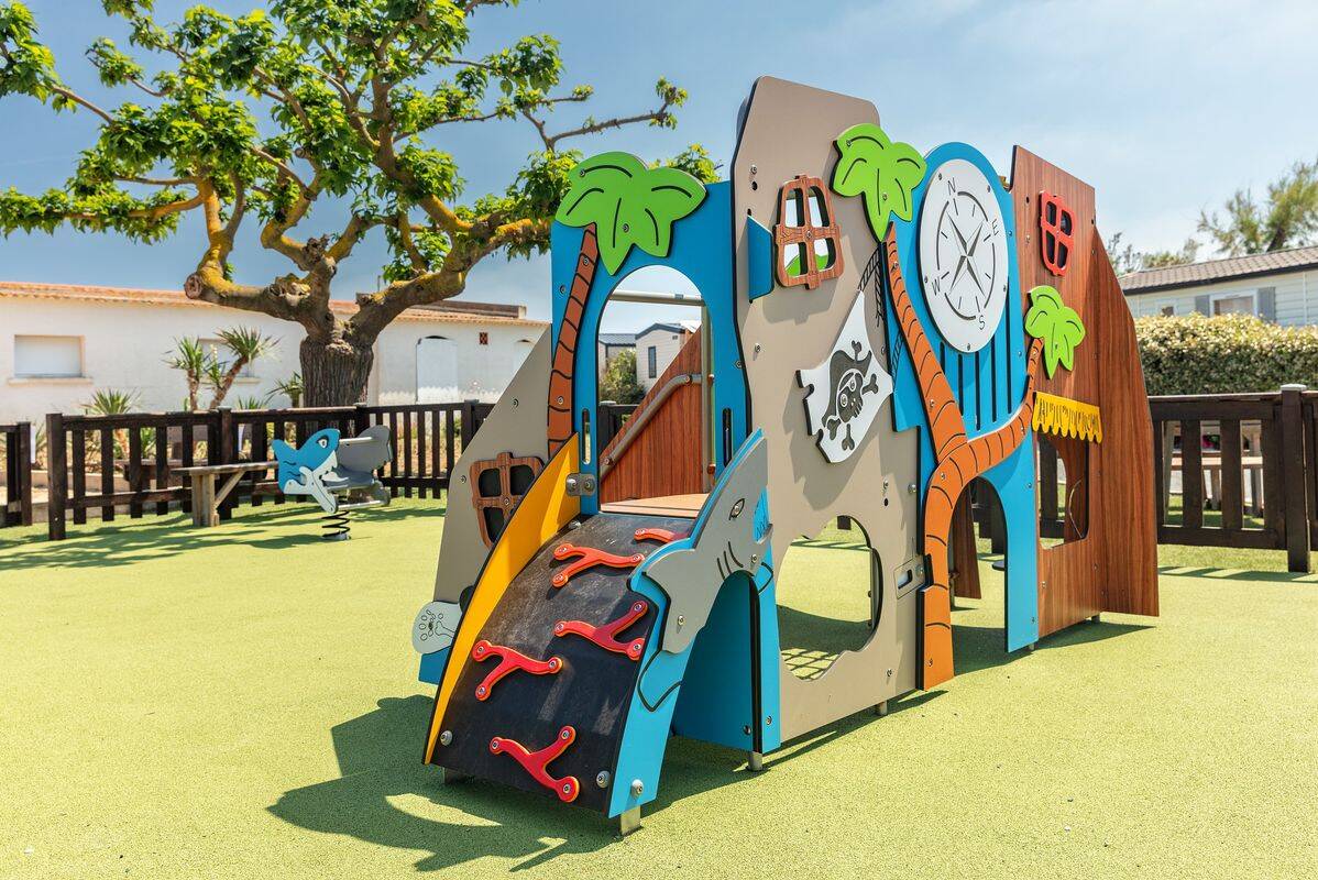 Campsite Le Castellas, France, Languedoc Roussillon