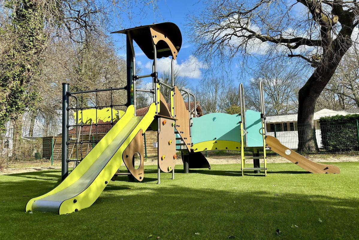 2024 : l'aire de jeux a été rénovée afin que vos petits puissent se divertir encore plus !  - Camping Rivages des Landes, France, Les Landes, Aureilhan