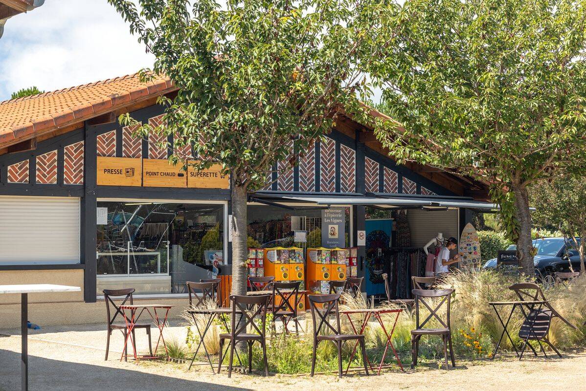 Campsite Les Vignes, France, Landes, Lit-et-Mixe