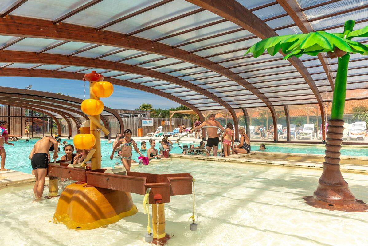 Campsite Les Vignes, France, Landes, Lit-et-Mixe