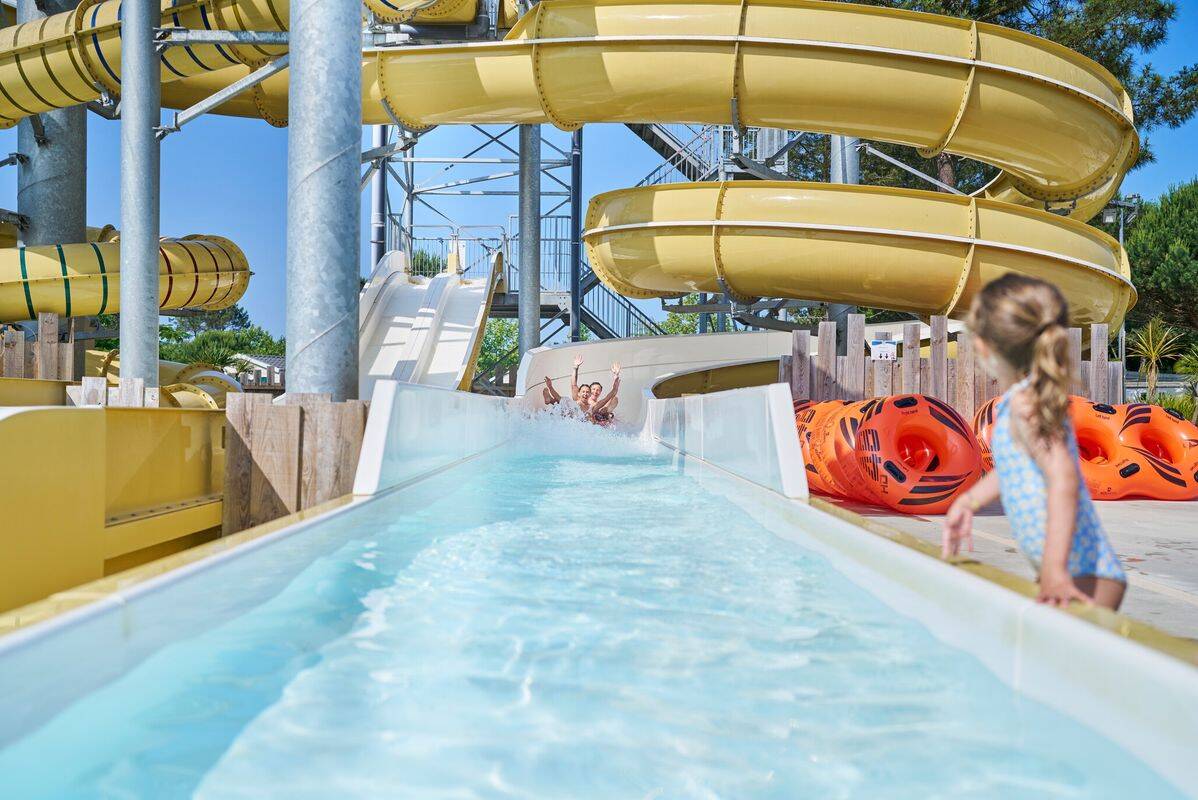 Campsite Les Vignes, France, Landes, Lit-et-Mixe