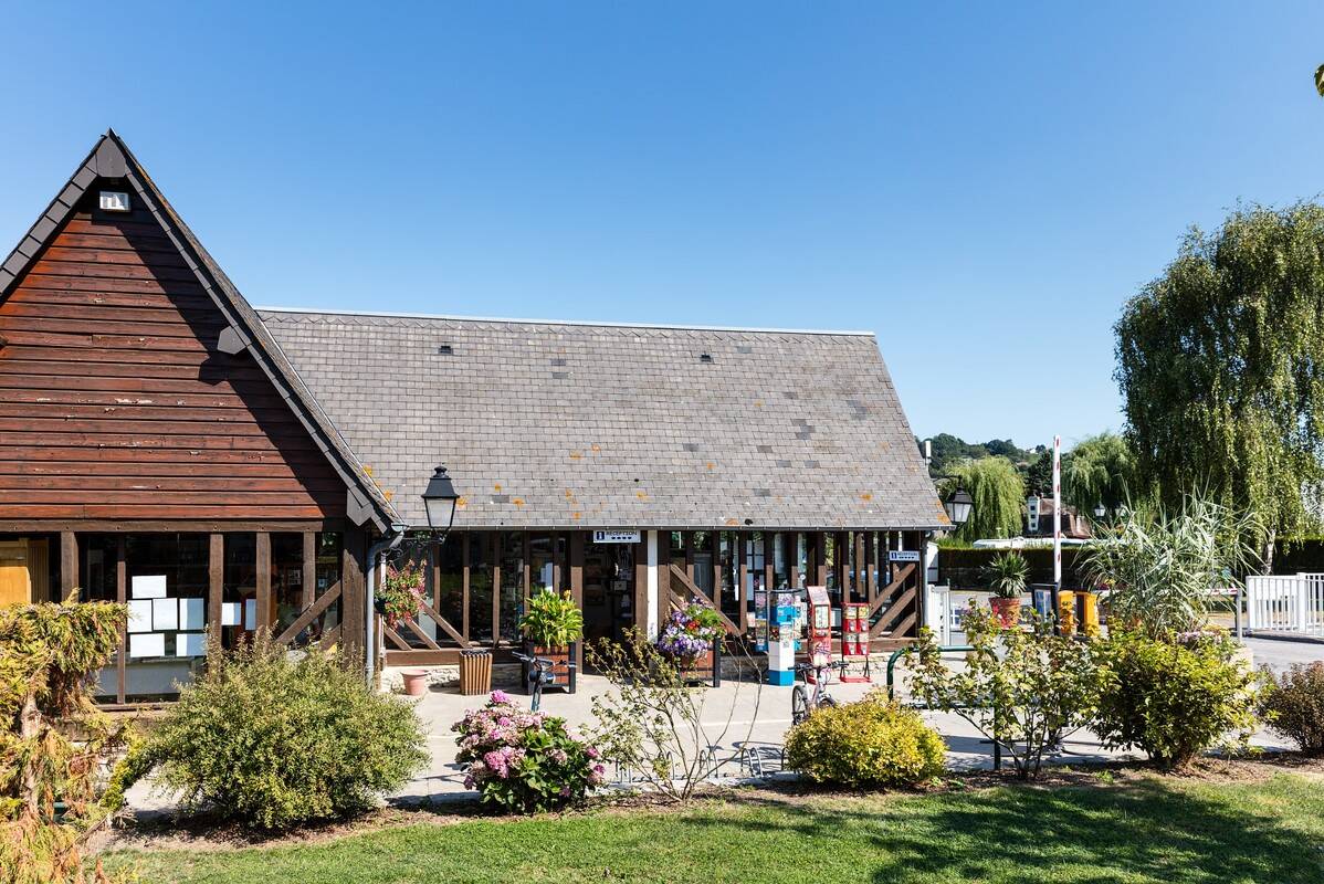 Camping La Vallée, France, Normandie, Houlgate