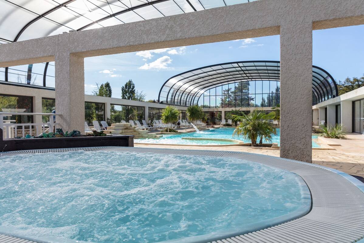 Campsite La Croix du Vieux Pont, France, Picardy, Berny-Rivière