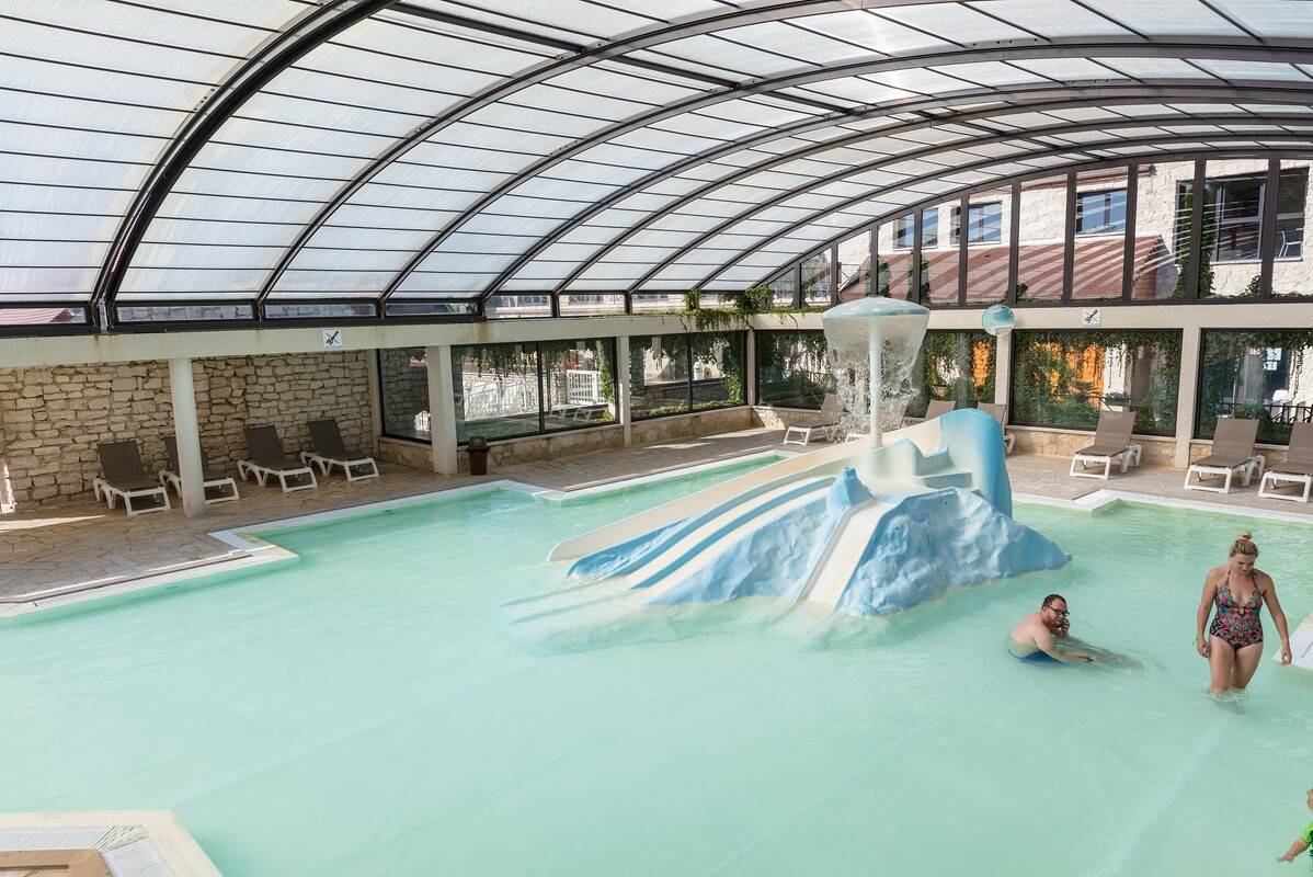 Campsite La Croix du Vieux Pont, France, Picardy, Berny-Rivière