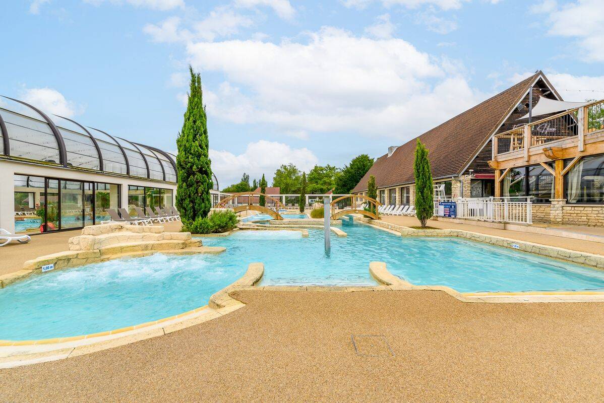 Campsite La Croix du Vieux Pont, France, Picardy, Berny-Rivière