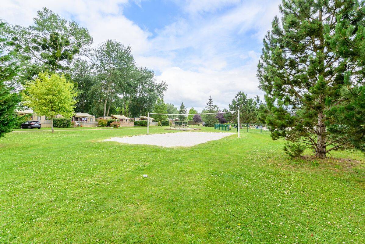 Campsite La Croix du Vieux Pont, France, Picardy, Berny-Rivière