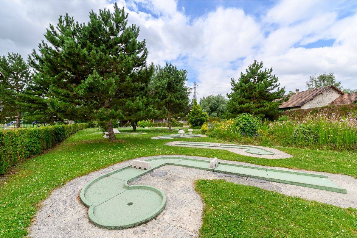 Campsite La Croix du Vieux Pont, France, Picardy, Berny-Rivière