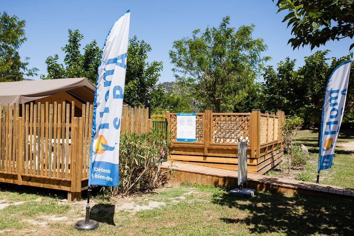 Notre nouveau Hom'Spa : bain bouillonnant, massages, soins esthétiques... - Camping Les Rives du Luberon, France, Provence Côte d'Azur, Cheval-Blanc