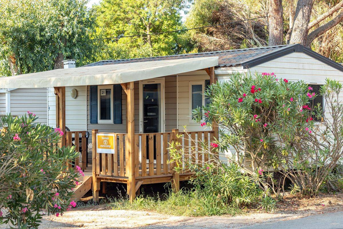 Campsite Le hameau des pins, La Moutonne, France, Provence French Riviera, La Crau