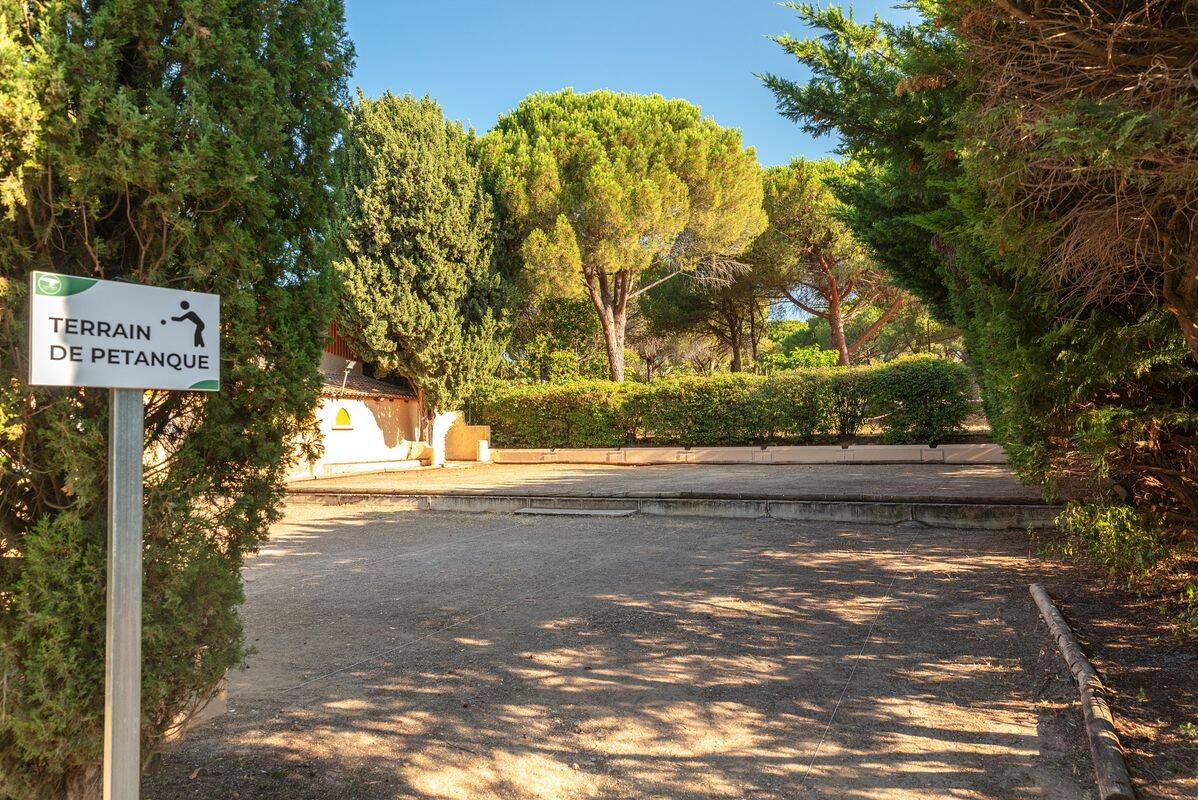 Campsite Le Hameau des Pins, La Moutonne, France, Provence French Riviera, La Crau