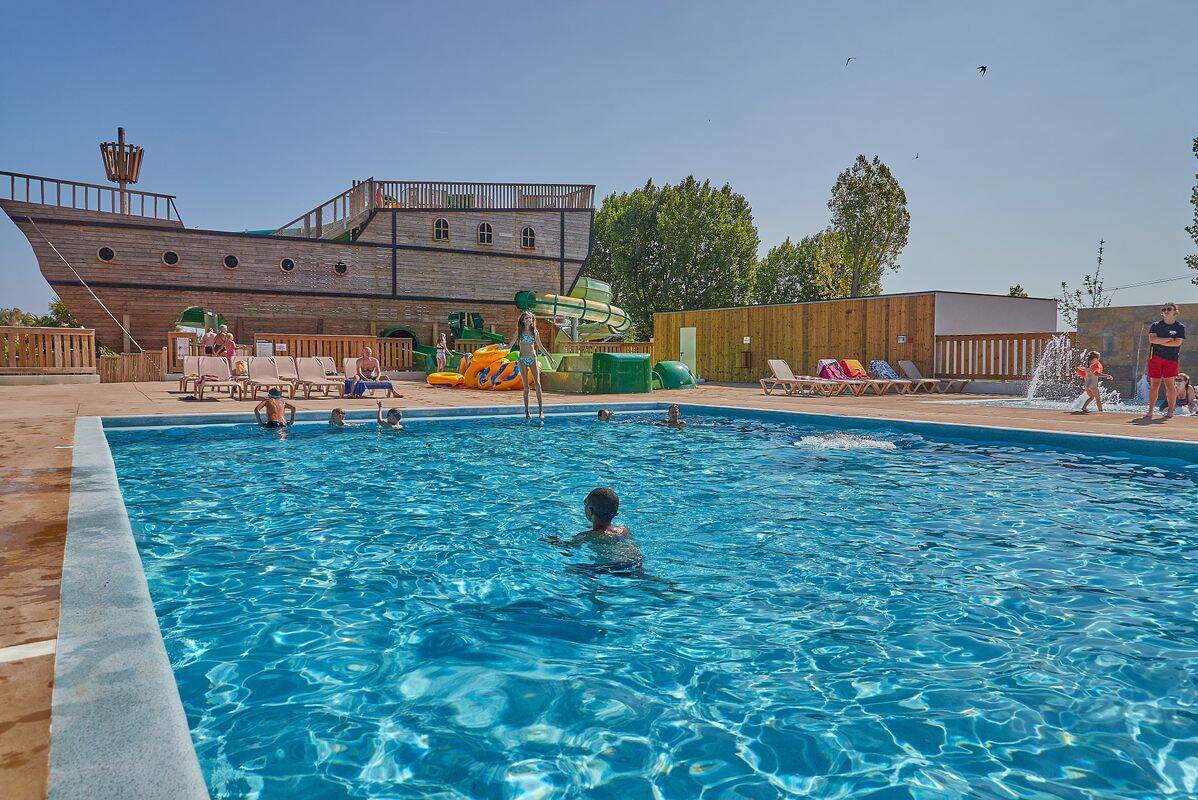 Campsite Aunis Club Vendée, France, Vendée, La-Tranche-sur-Mer