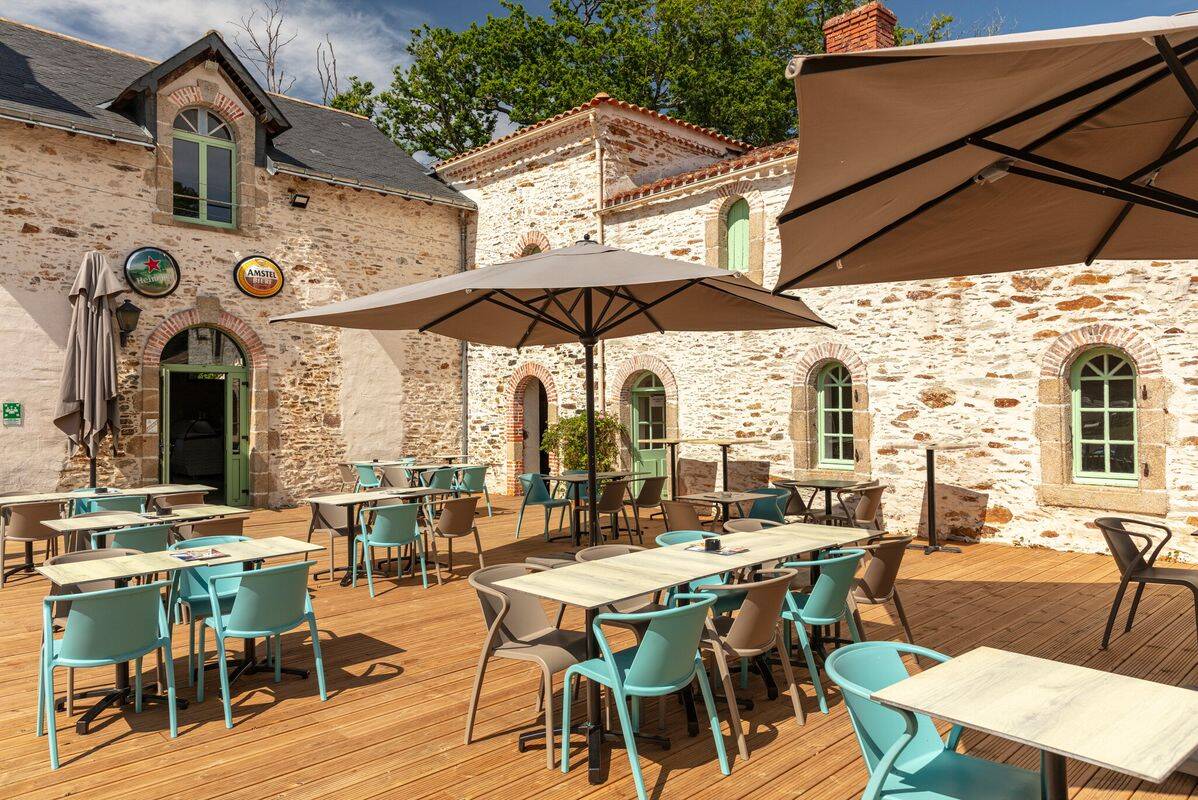 Campsite Château La Forêt, France, Vendée, Saint-Julien-des-Landes