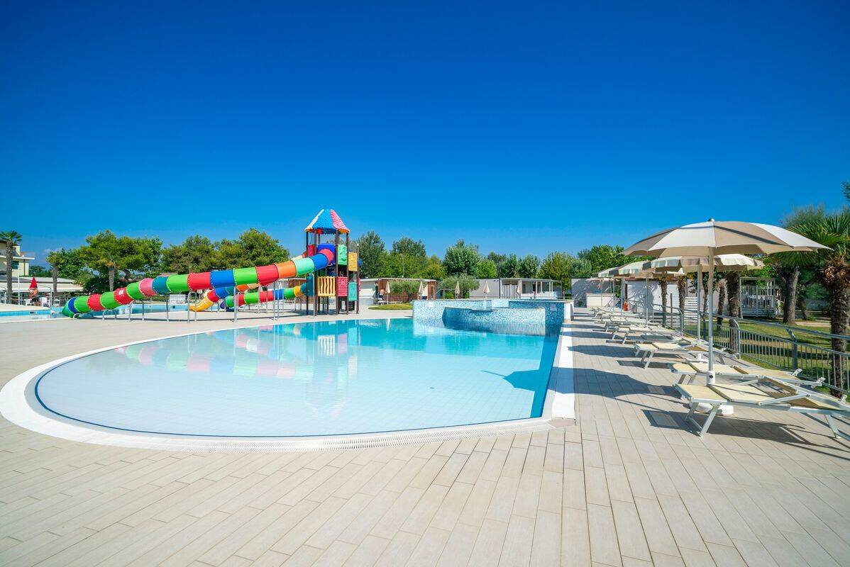 Campeggio Stork, Italia, Abruzzo