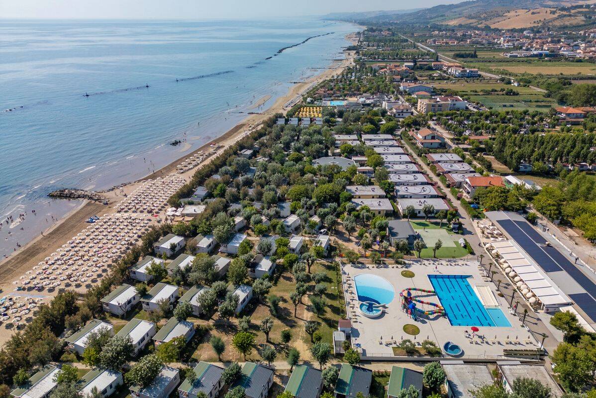 Campeggio Stork, Italia, Abruzzo