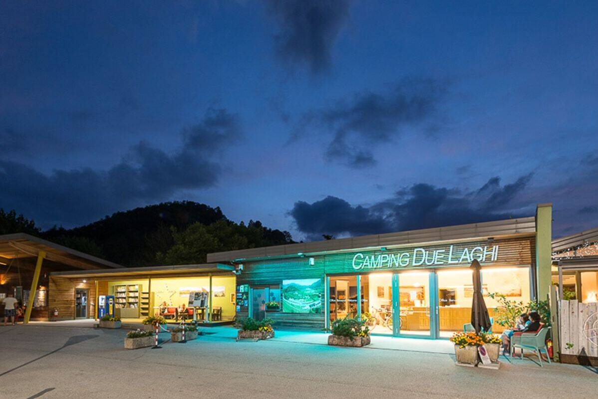 Campeggio Due Laghi Levico, Italia, Lago di Garda