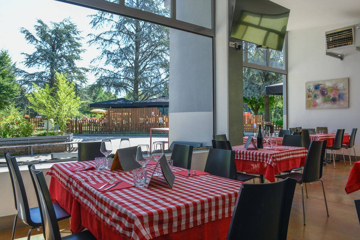 Campeggio Due Laghi Levico, Italia, Lago di Garda