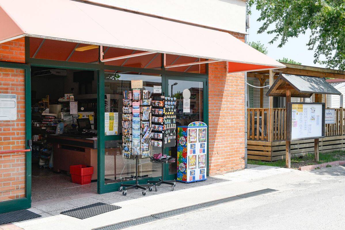 Campsite Butterfly, Italy, Lake Garda, Peschiera Del Garda