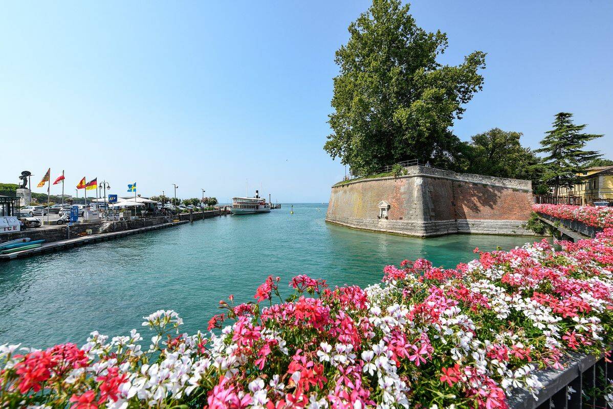 Campsite Butterfly, Italy, Lake Garda, Peschiera Del Garda