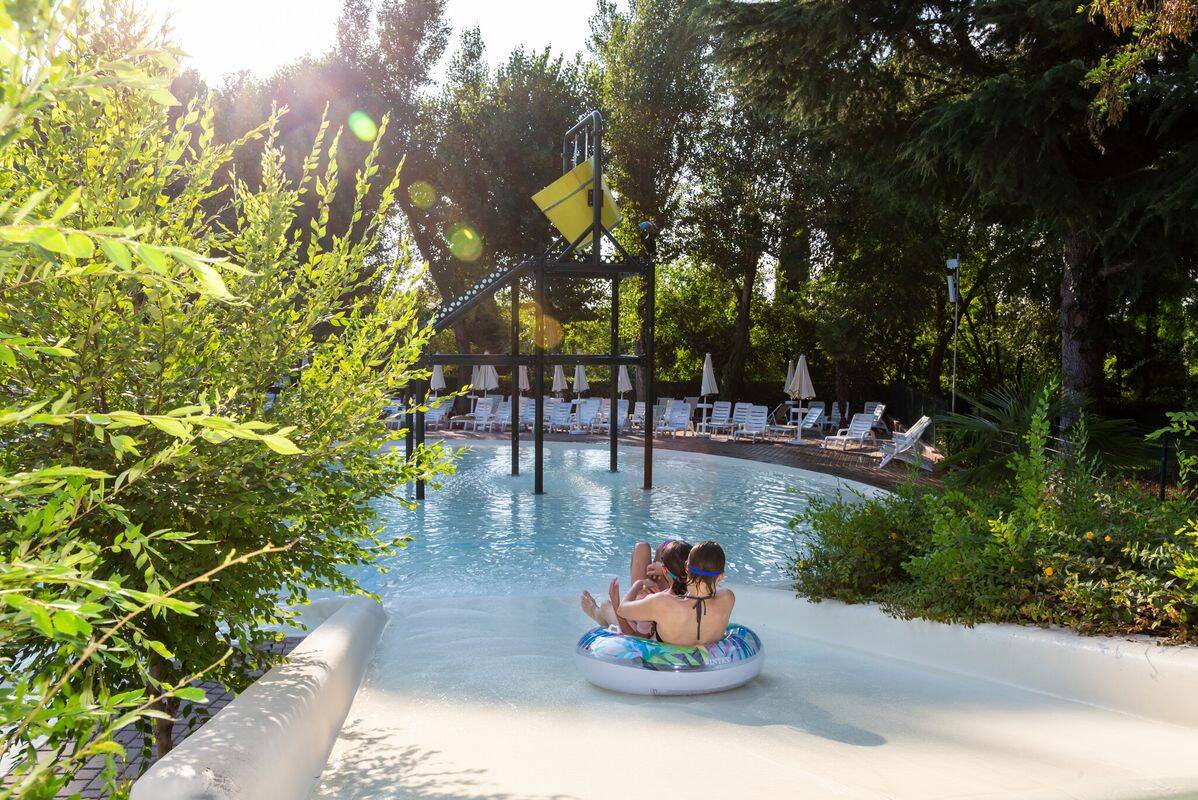 Camping Hu Altomincio Village, Italia, Lago de Guardia