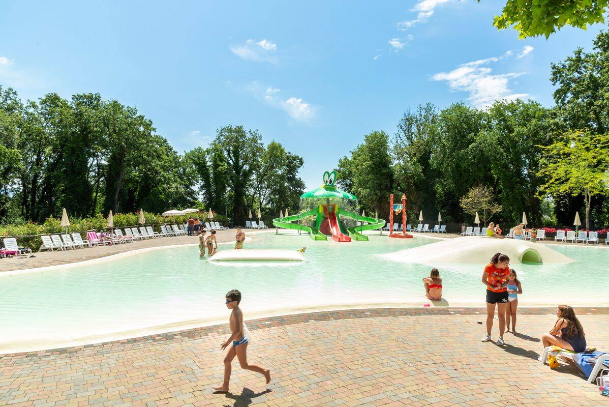 Campeggio Hu I Pini Village, Italia, Lazio