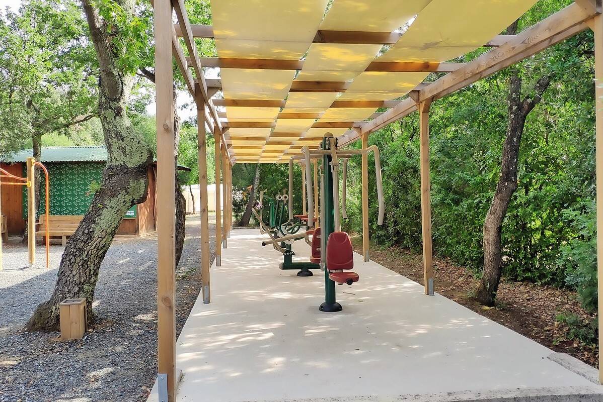 Camping Hu Montescudaio Village, Italië, Toscana