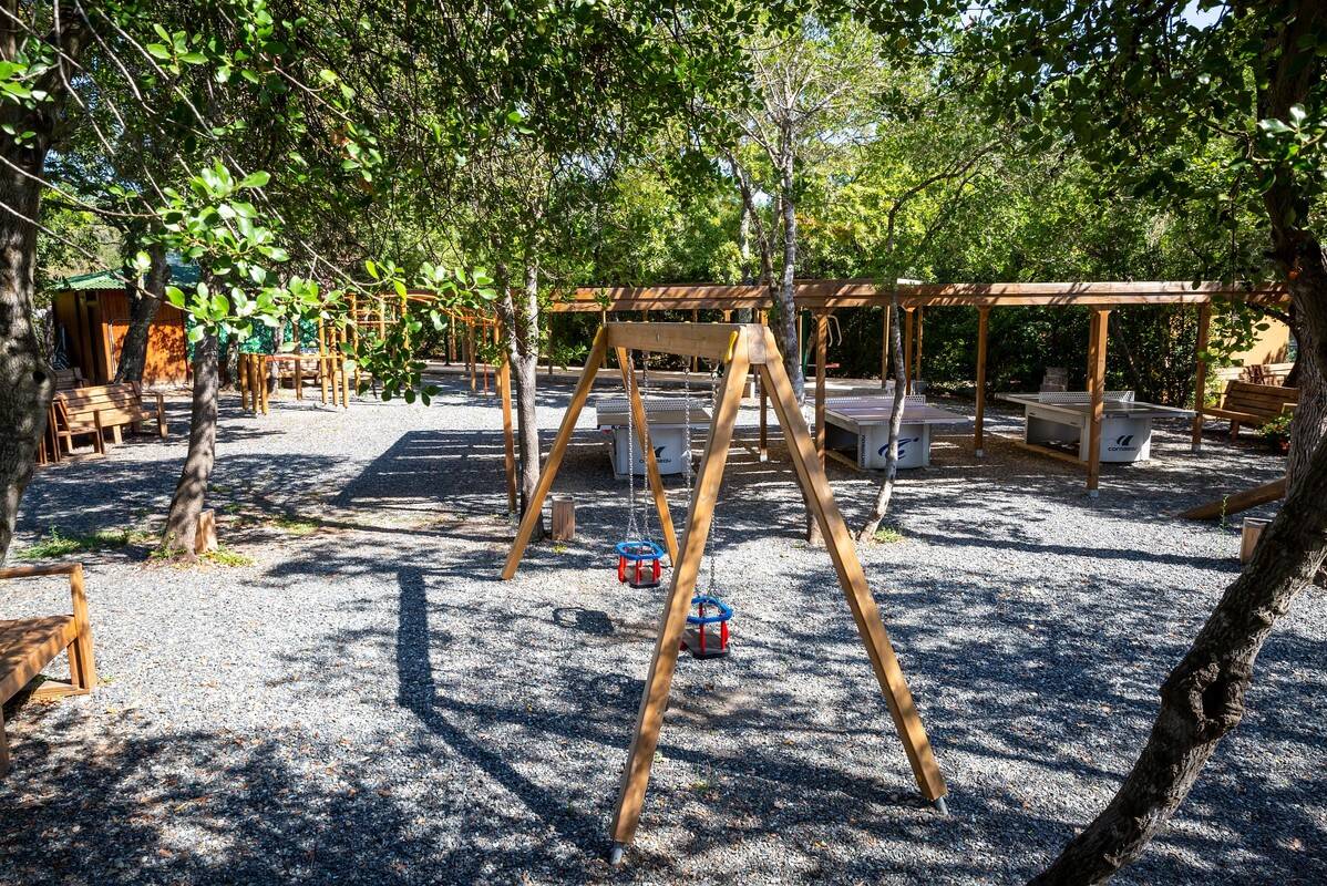 Camping Hu Montescudaio Village, Italia, Toscana