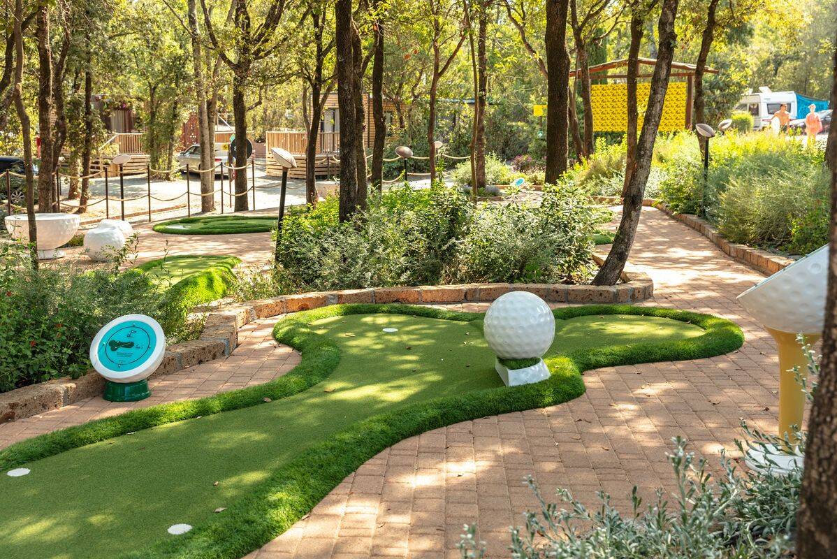 Camping Hu Montescudaio Village, Italia, Toscana