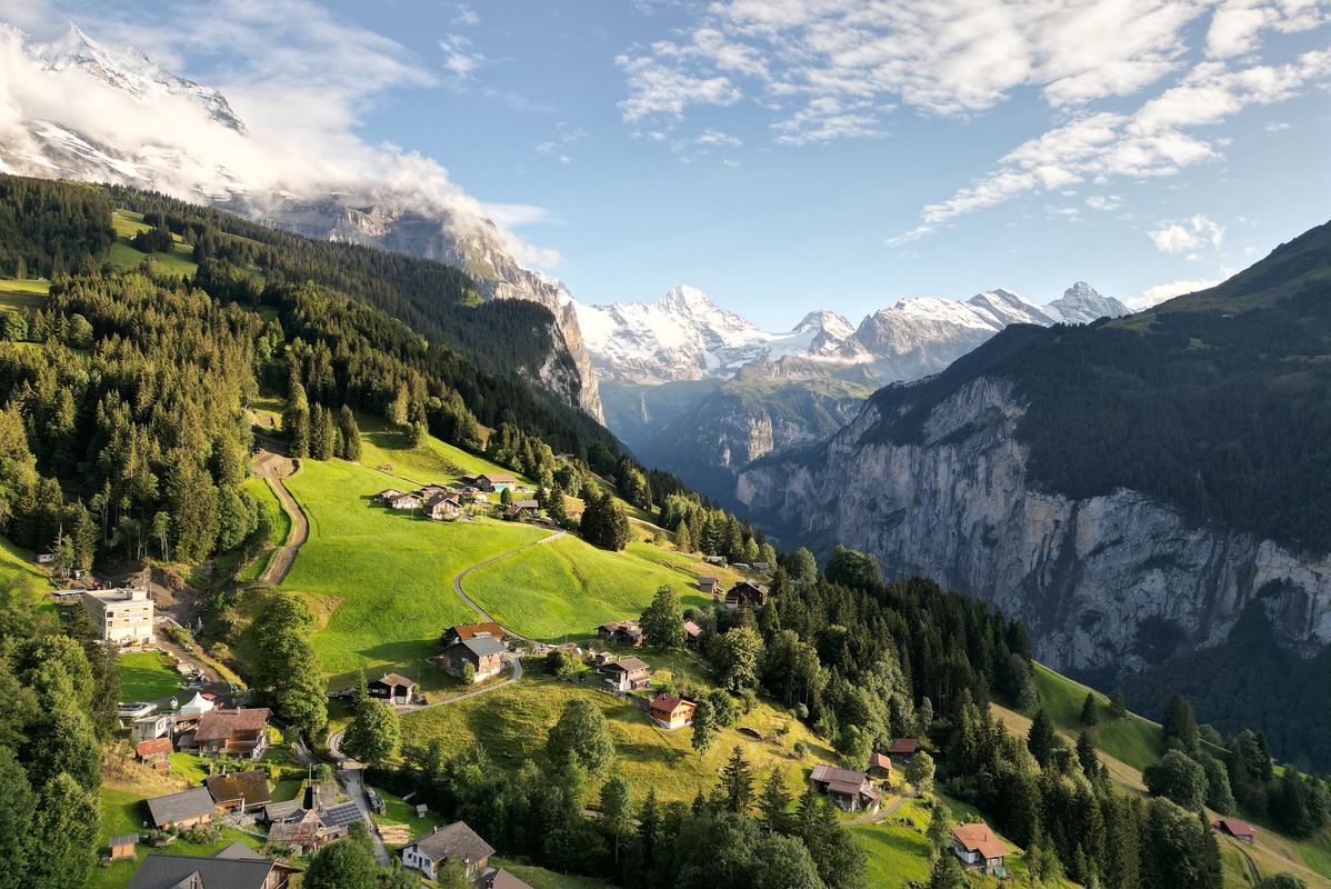 Un magnifique paysage pittoresque vous attend dans le camping Jungfrau !  - Camping Jungfrau, Suisse, Berne, Lauterbrunnen